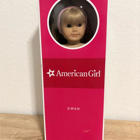 American Girl Doll Gwen on her meet outfit - Picture 12 of 13